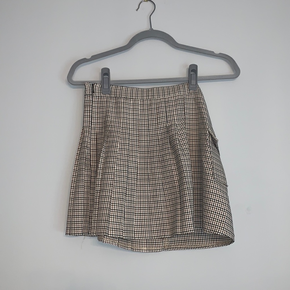 Urban Outfitters Tan Plaid Pleated Skirt XS
